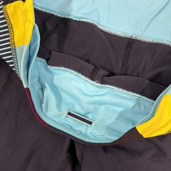 Lululemon Run: Inspire Crop II Inkwell Pow Stripe Split Pea Hyper Stripe 8/10 - Picture 5 of 10